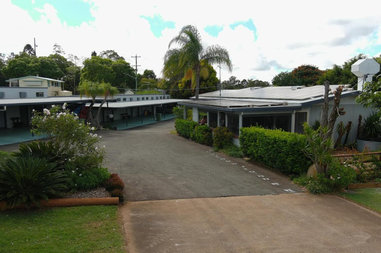 Y Motels Yarraman Esterno foto