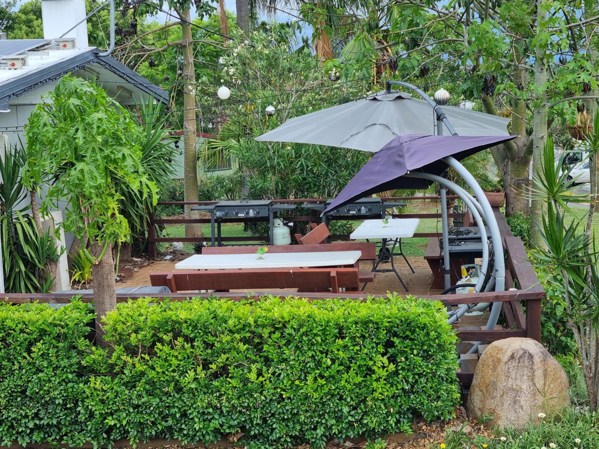 Y Motels Yarraman Esterno foto